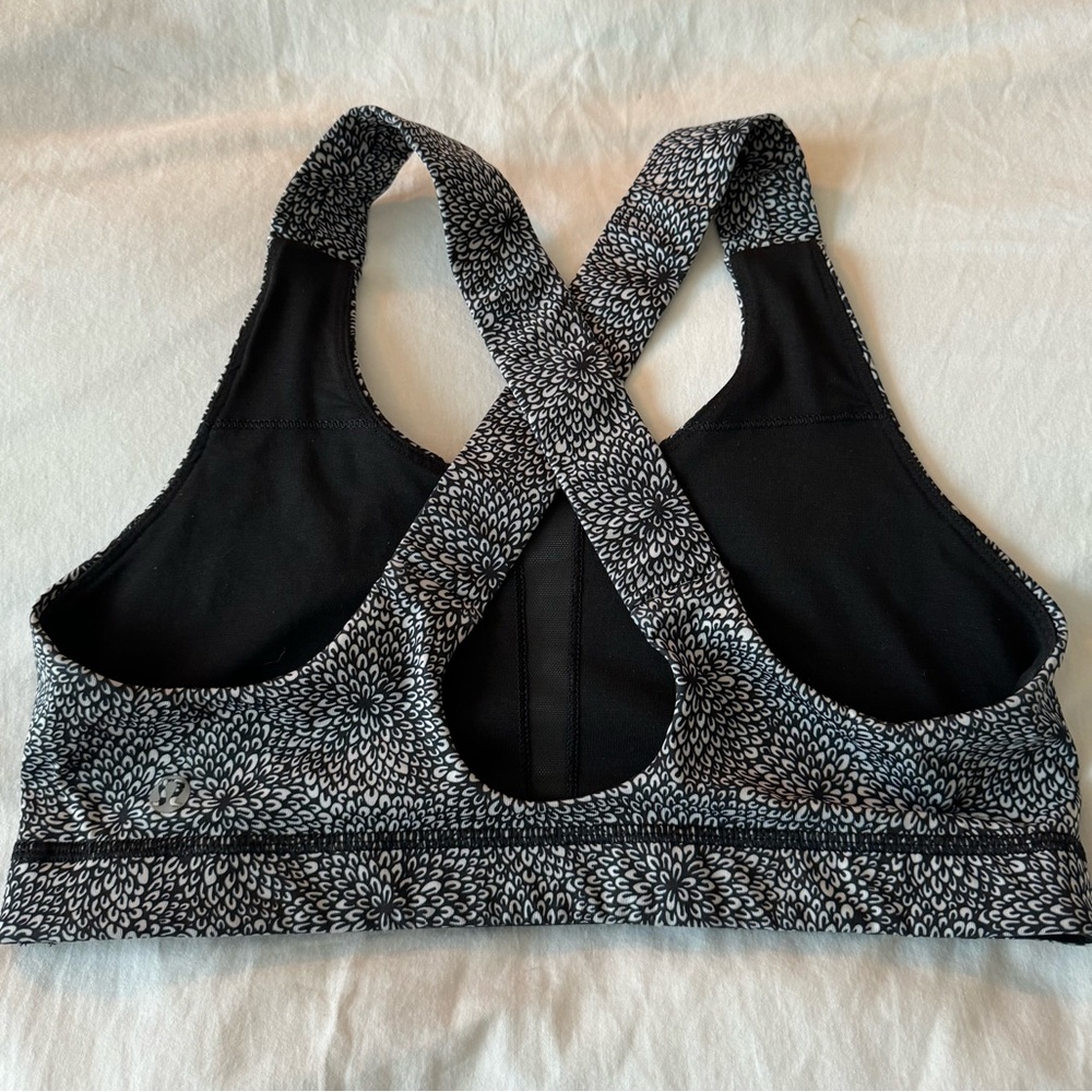 Lululemon sports bra plush petal black size 8 - Picture 3 of 6
